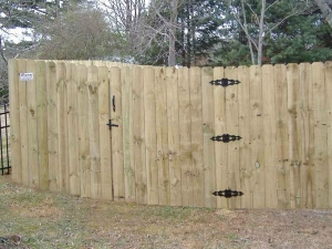 CLASSIC PRIVACY FENCE