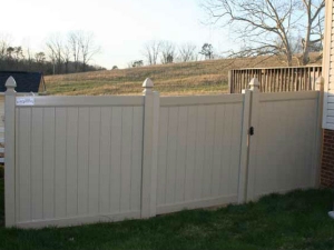 Fence Company Maryville Tennessee - Vinyl Privacy Fence