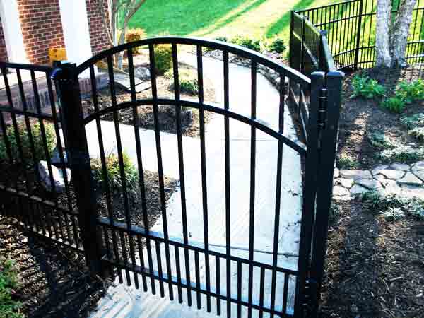 Point of Entry Gate Puppy Rail