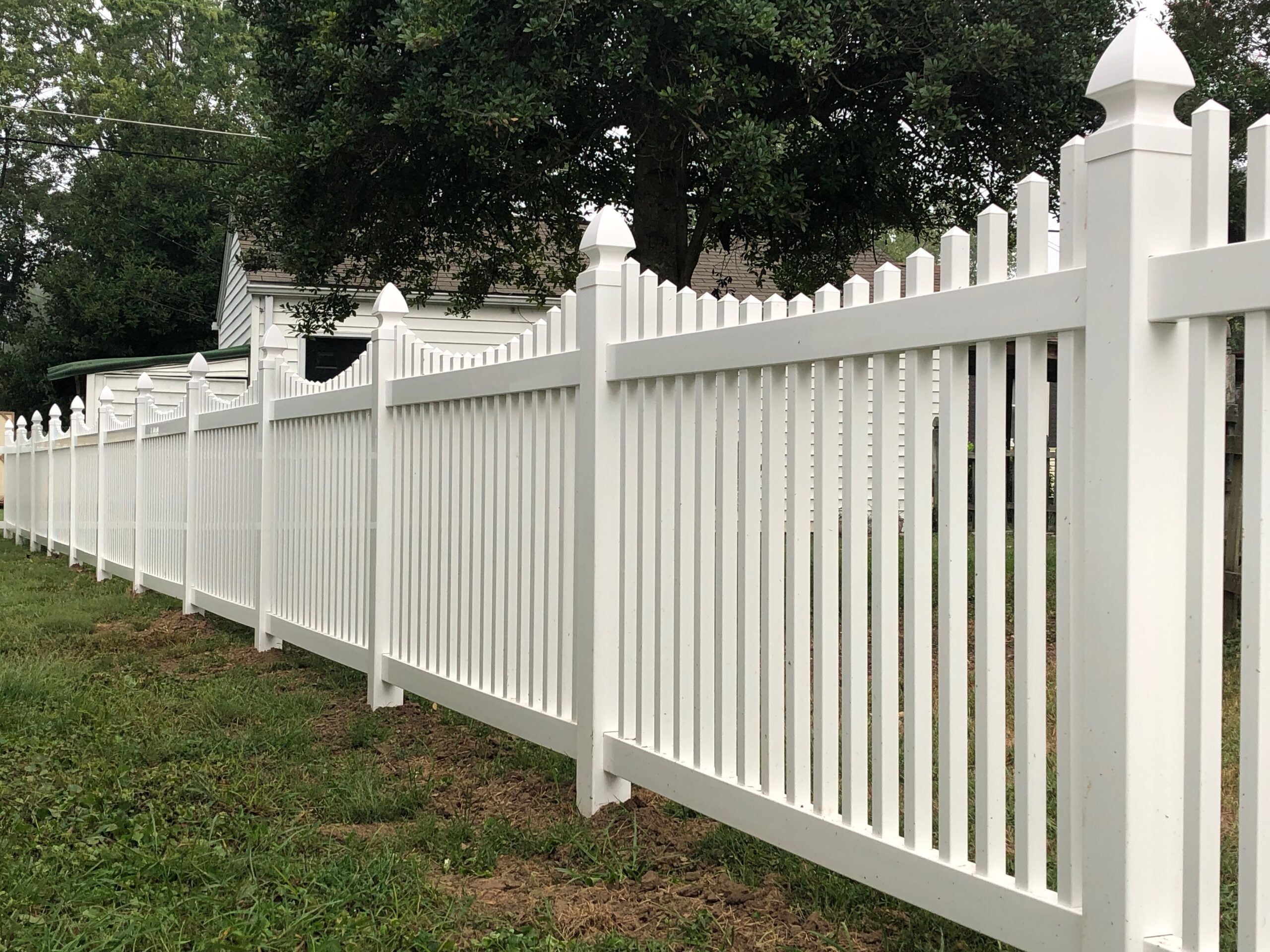 See Our Vinyl Fencing