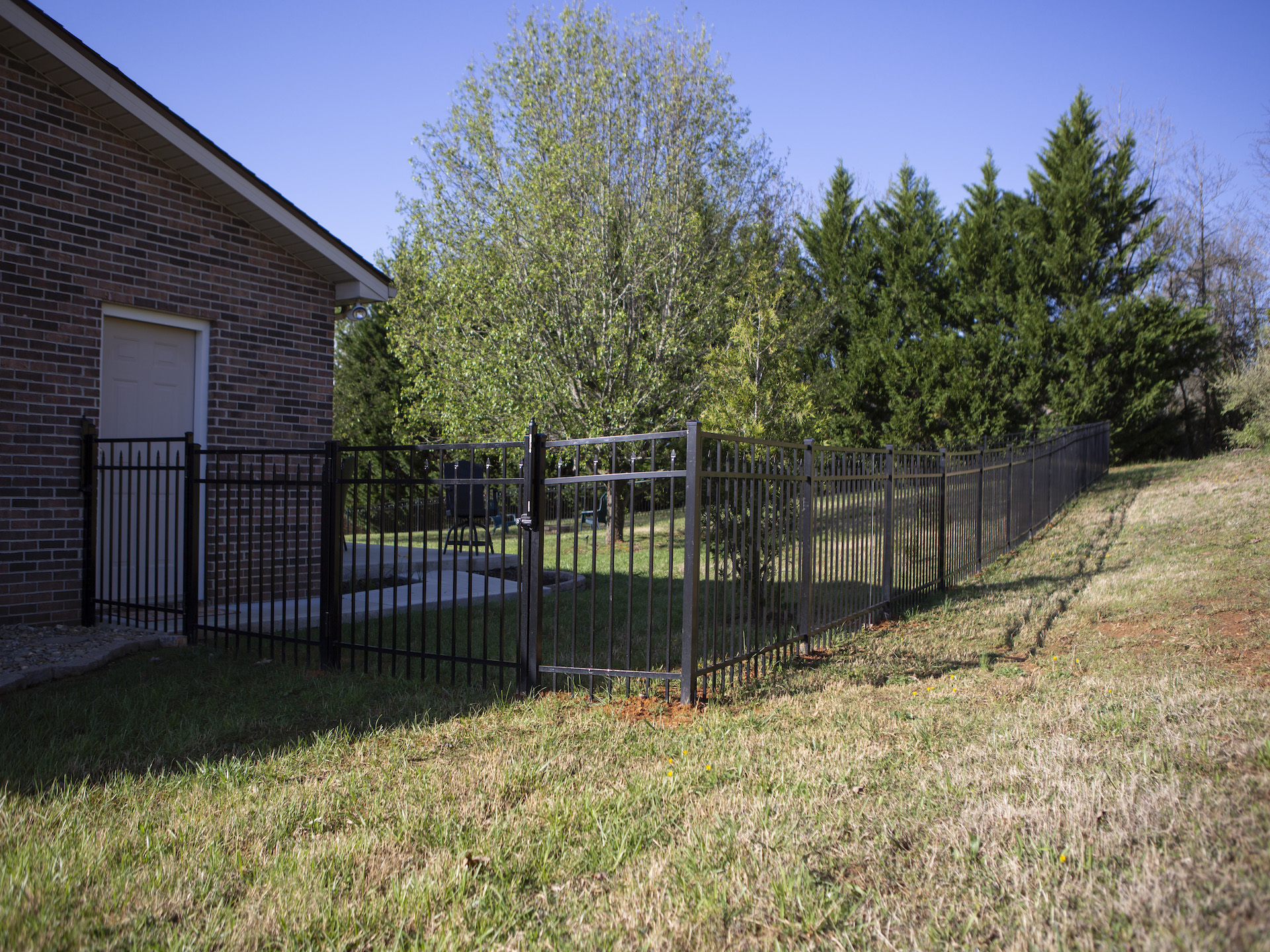 See Our Aluminum Fencing