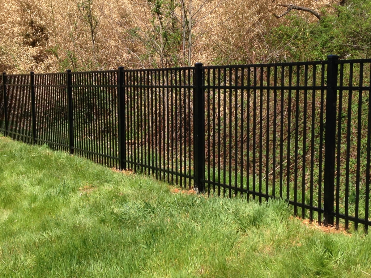 Knoxville Fencing Bryant Fence